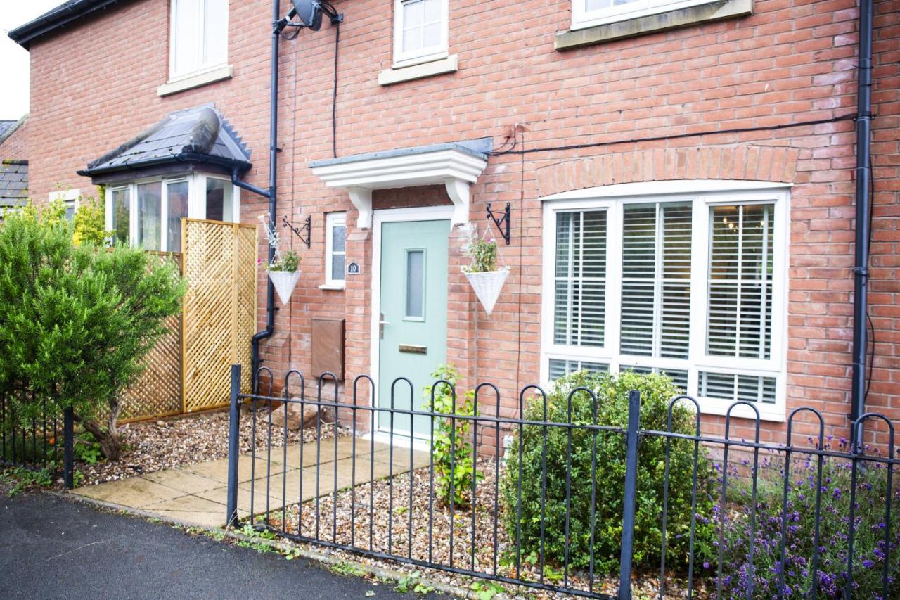 Beautiful House In Stratford Upon Avon Villa Exterior foto